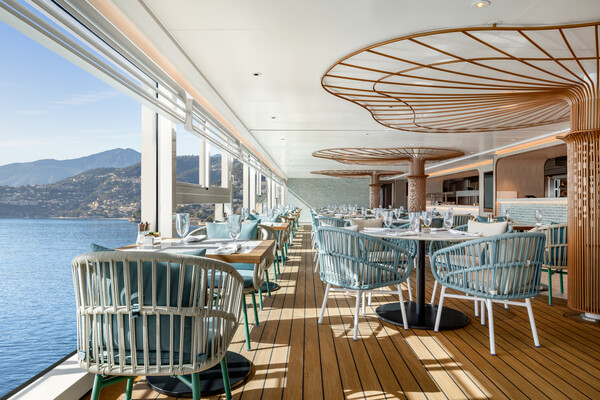 Oceania Cruises A-Class Waves Grill 2.jpg